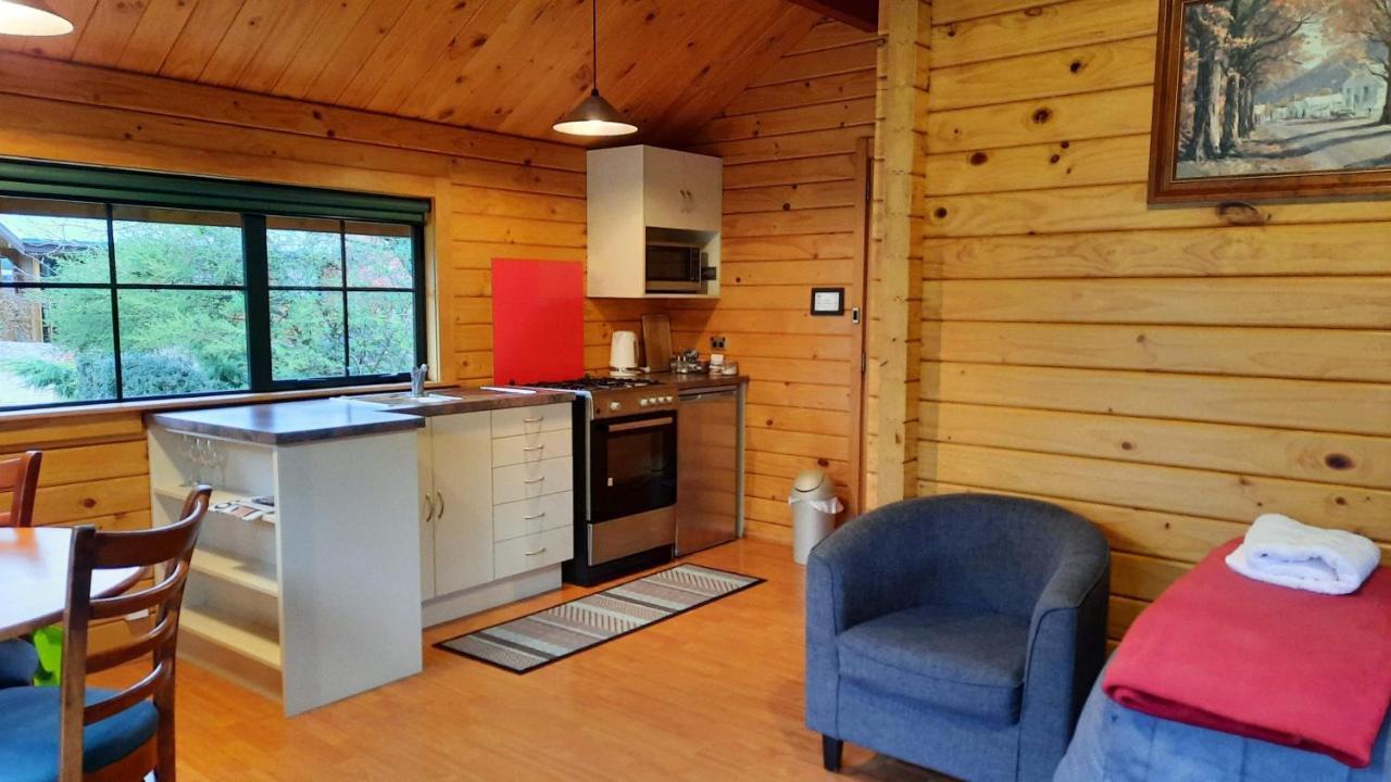 Central Chalets Ltd Alexandra Esterno foto