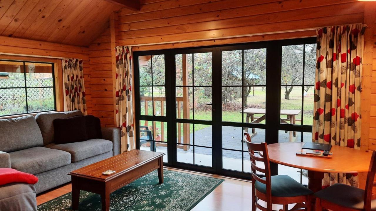 Central Chalets Ltd Alexandra Esterno foto
