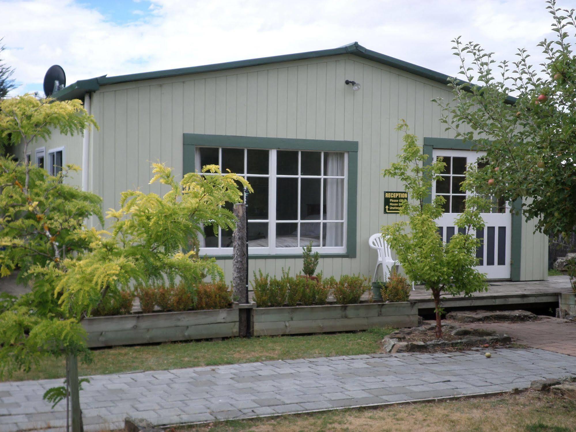 Central Chalets Ltd Alexandra Esterno foto