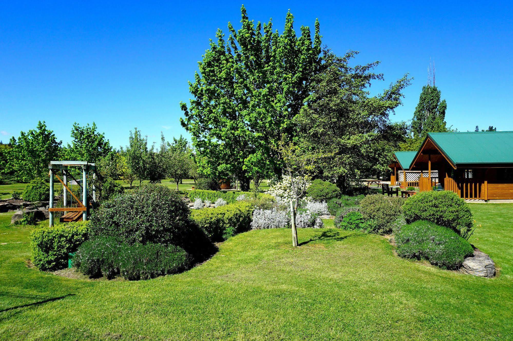 Central Chalets Ltd Alexandra Esterno foto