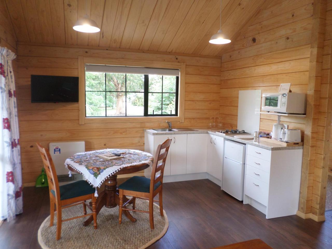 Central Chalets Ltd Alexandra Esterno foto