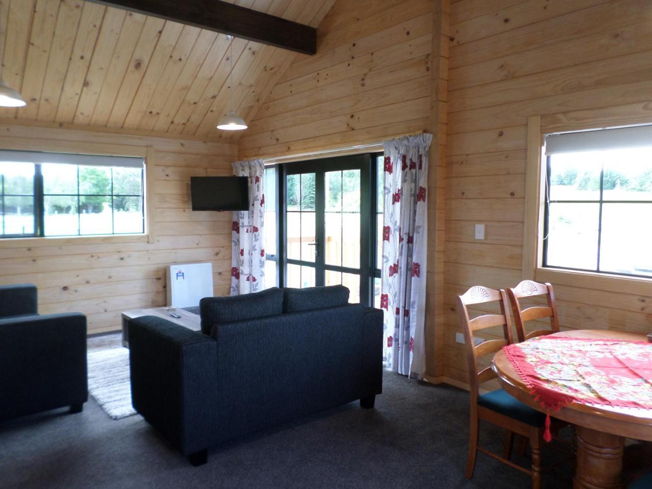 Central Chalets Ltd Alexandra Esterno foto