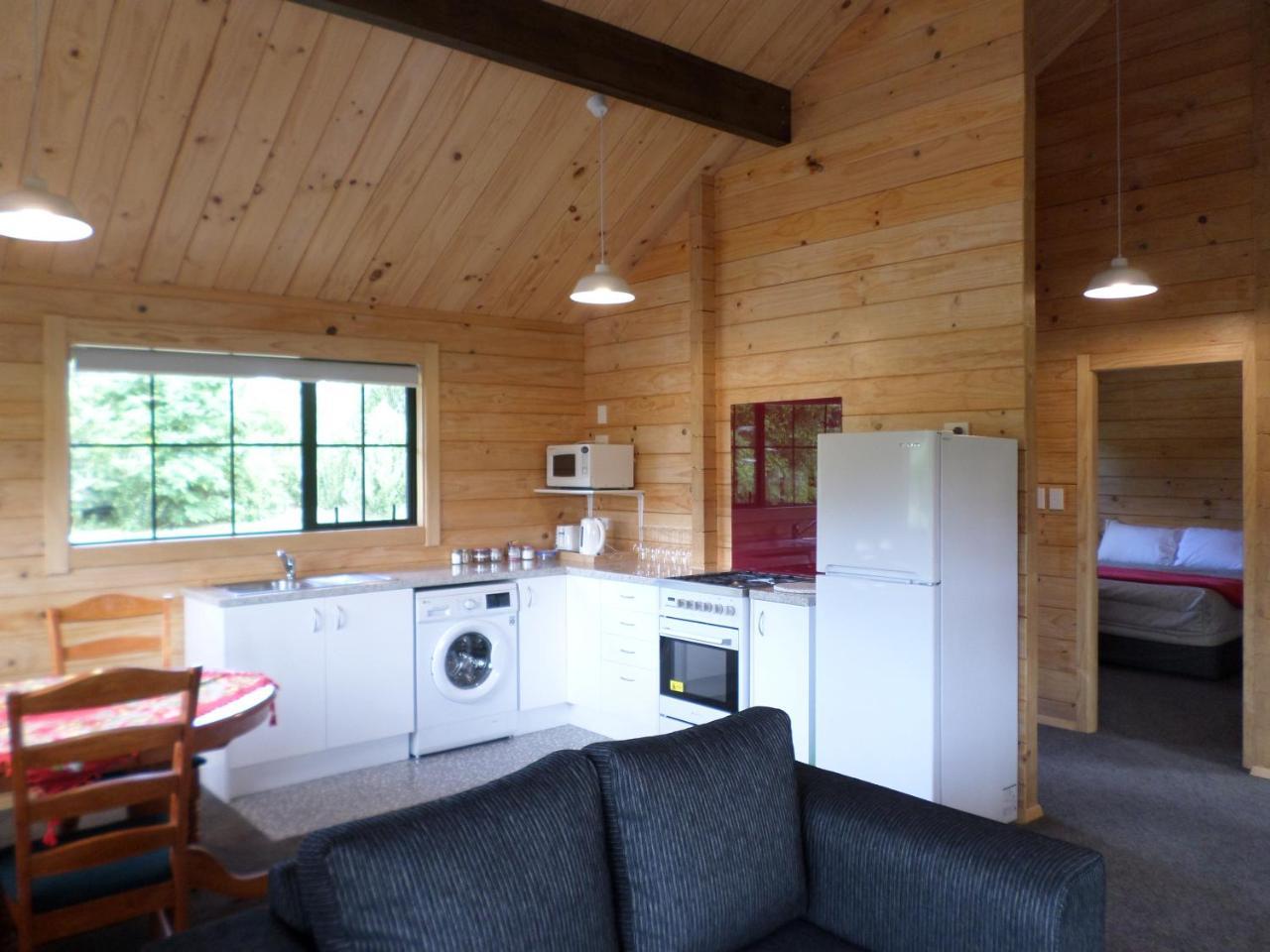 Central Chalets Ltd Alexandra Esterno foto
